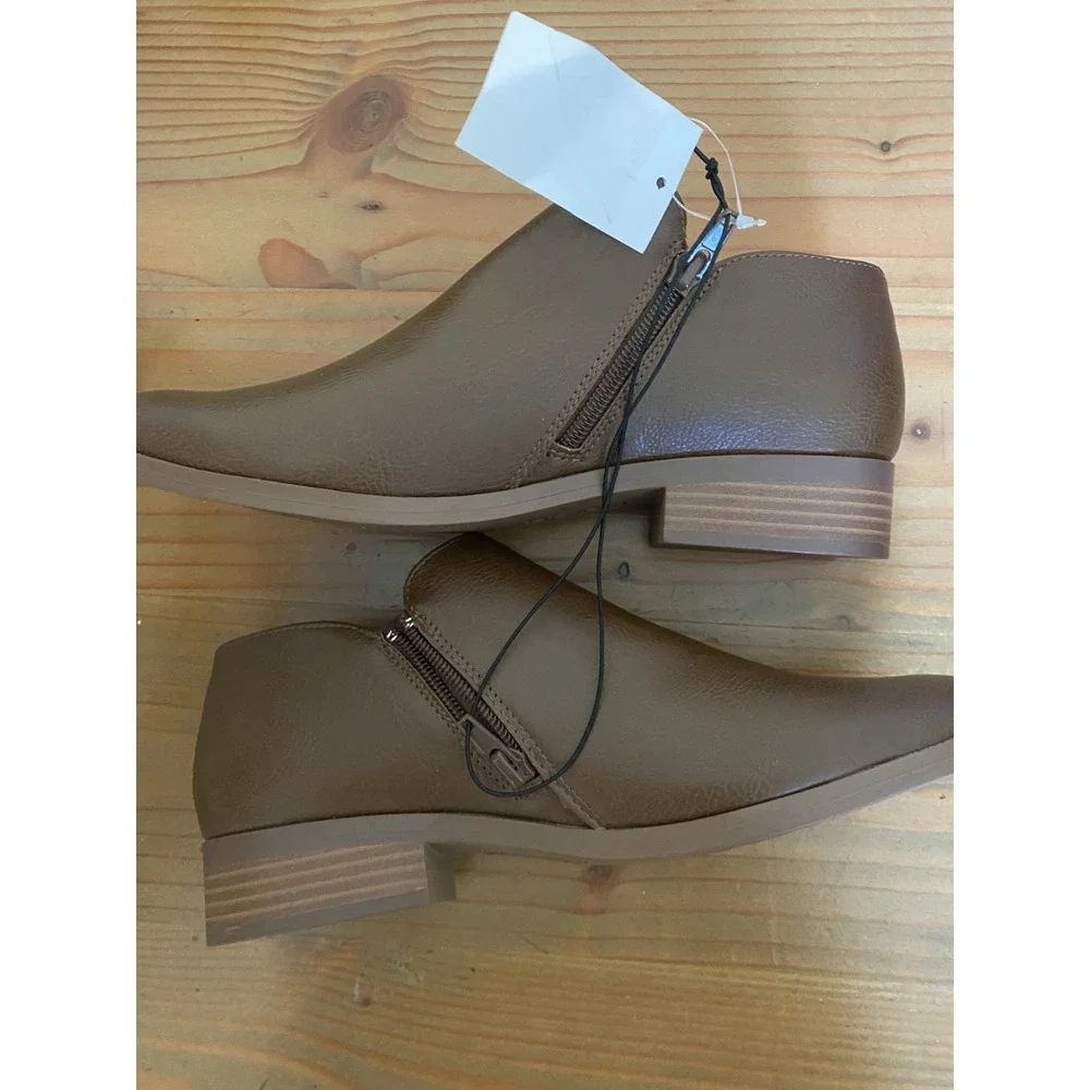 Kensie NWOB Ankle Booties Brown Women Sz 8.5